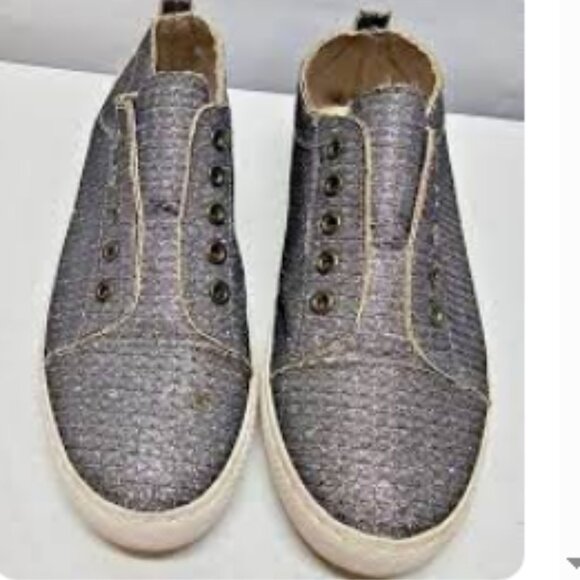 Bamboo Silver Glitter Low Top Slip On Sneaker - Size 11/41 - Picture 4 of 8